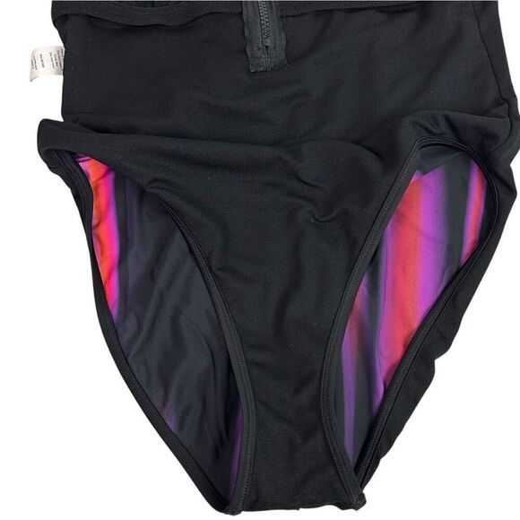 Sports Illustrated Medium One-Piece Swimsuit - Picture 6 of 12